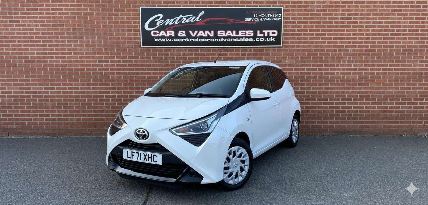 A 2021 TOYOTA AYGO 1.0 VVTI LOW INSURANCE X-PLAY LOW MILEAGE FINANCE PX NT 107 C1 YARIS KA JAZ A 2021 TOYOTA AYGO 1.0 VVTI LOW INSURANCE X-PLAY LOW MILEAGE FINANCE PX NT 107 C1 YARIS KA JAZ