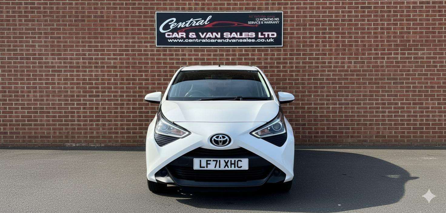 A 2021 TOYOTA AYGO 1.0 VVTI LOW INSURANCE X-PLAY LOW MILEAGE FINANCE PX NT 107 C1 YARIS KA JAZ A 2021 TOYOTA AYGO 1.0 VVTI LOW INSURANCE X-PLAY LOW MILEAGE FINANCE PX NT 107 C1 YARIS KA JAZ