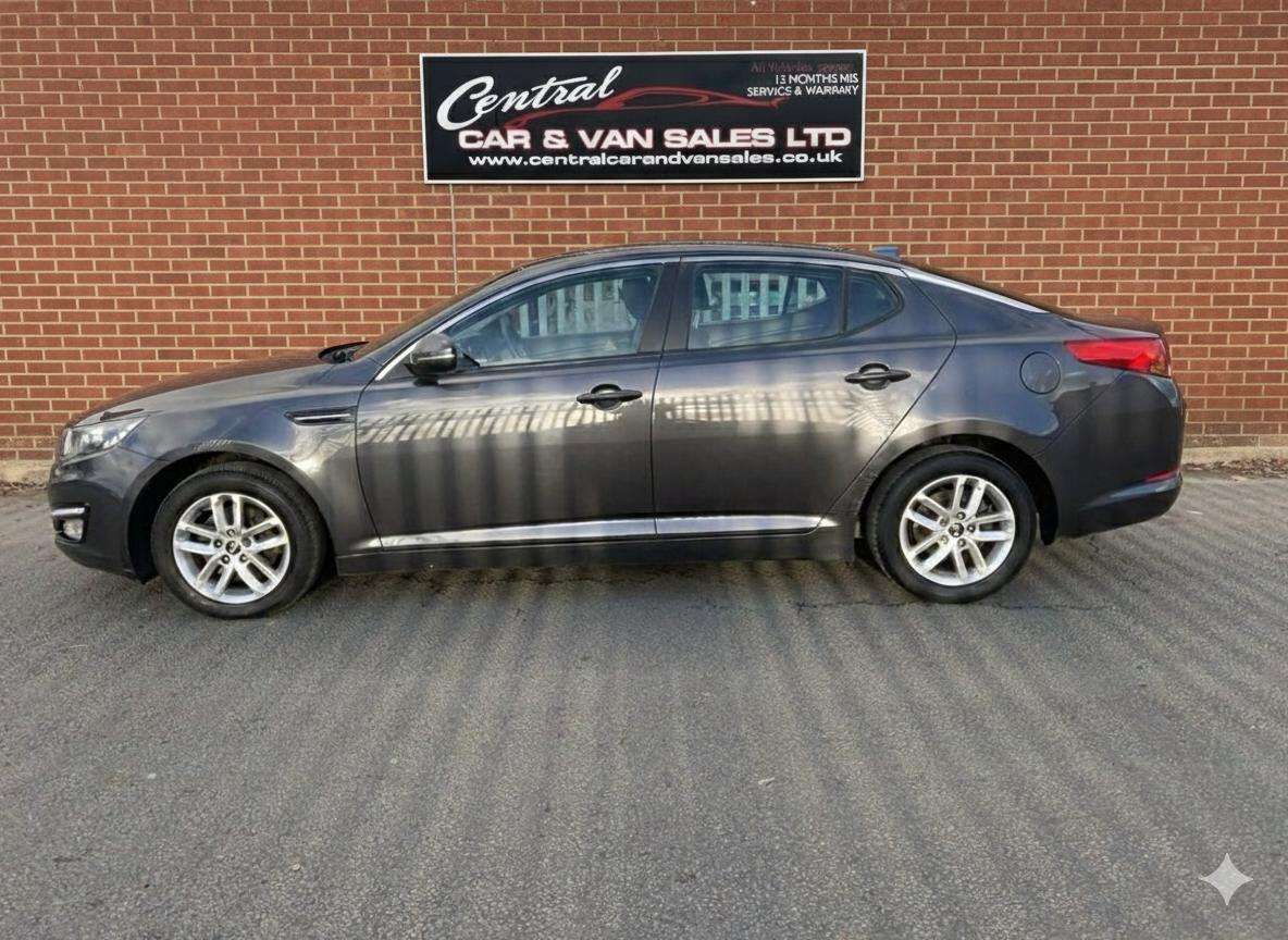A 2012 KIA OPTIMA 1.7 CRDi EcoDynamics 1 Saloon 4dr Diesel Manual Euro 5 (s/s) (134 bhp) A 2012 KIA OPTIMA 1.7 CRDi EcoDynamics 1 Saloon 4dr Diesel Manual Euro 5 (s/s) (134 bhp)