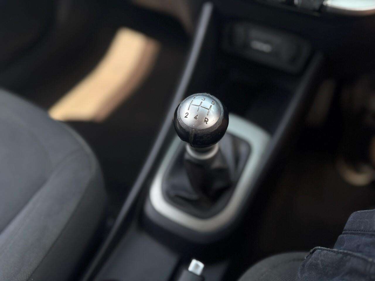 2014 KIA RIO 2014 KIA RIO