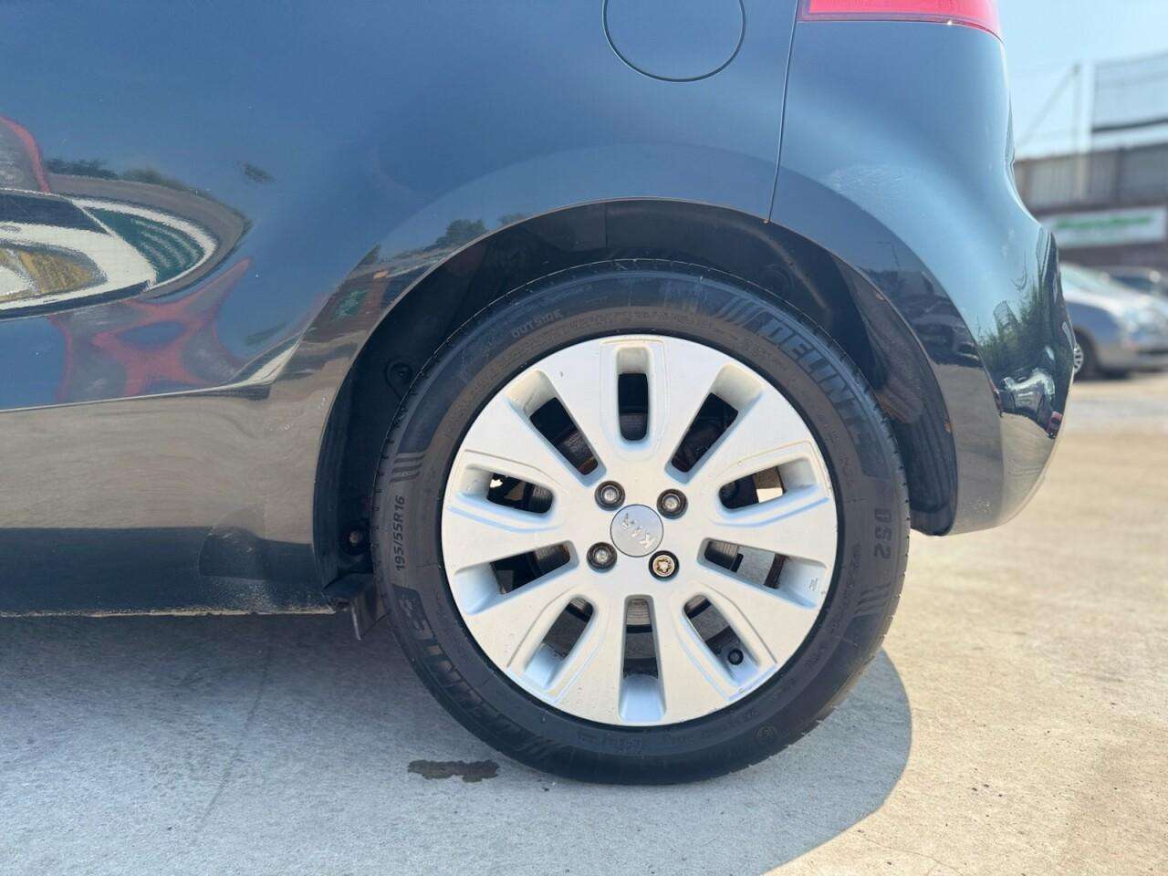 2014 KIA RIO 2014 KIA RIO