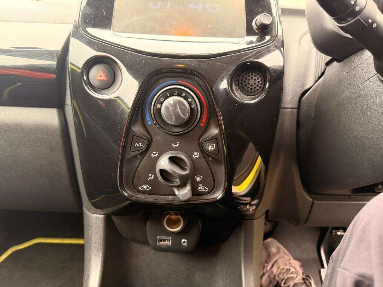 2016 TOYOTA AYGO 2016 TOYOTA AYGO