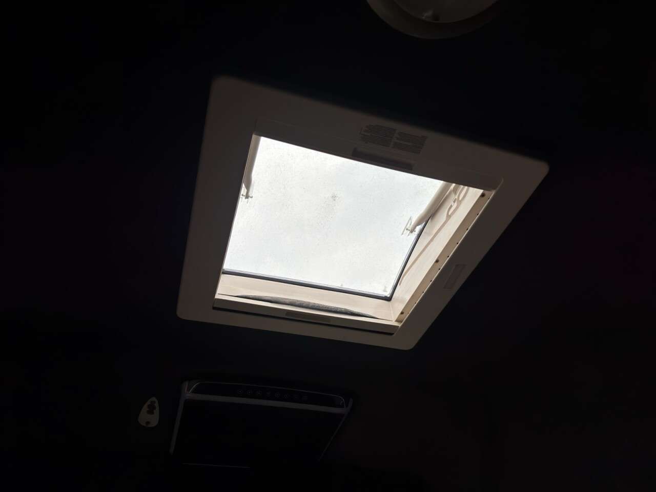 1995 VOLKSWAGEN TRANSPORTER CAMPERVAN 1995 VOLKSWAGEN TRANSPORTER CAMPERVAN