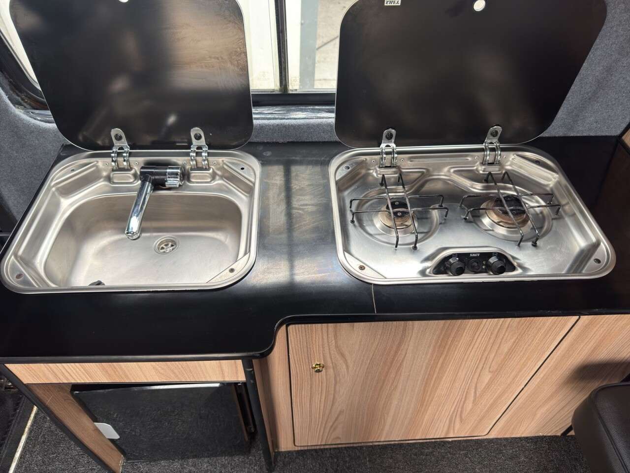 1995 VOLKSWAGEN TRANSPORTER CAMPERVAN 1995 VOLKSWAGEN TRANSPORTER CAMPERVAN