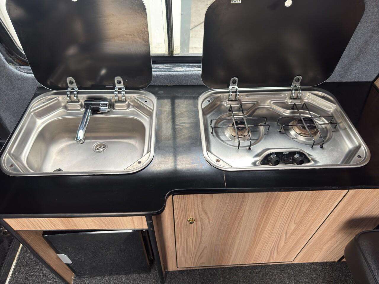 1995 VOLKSWAGEN TRANSPORTER CAMPERVAN 1995 VOLKSWAGEN TRANSPORTER CAMPERVAN