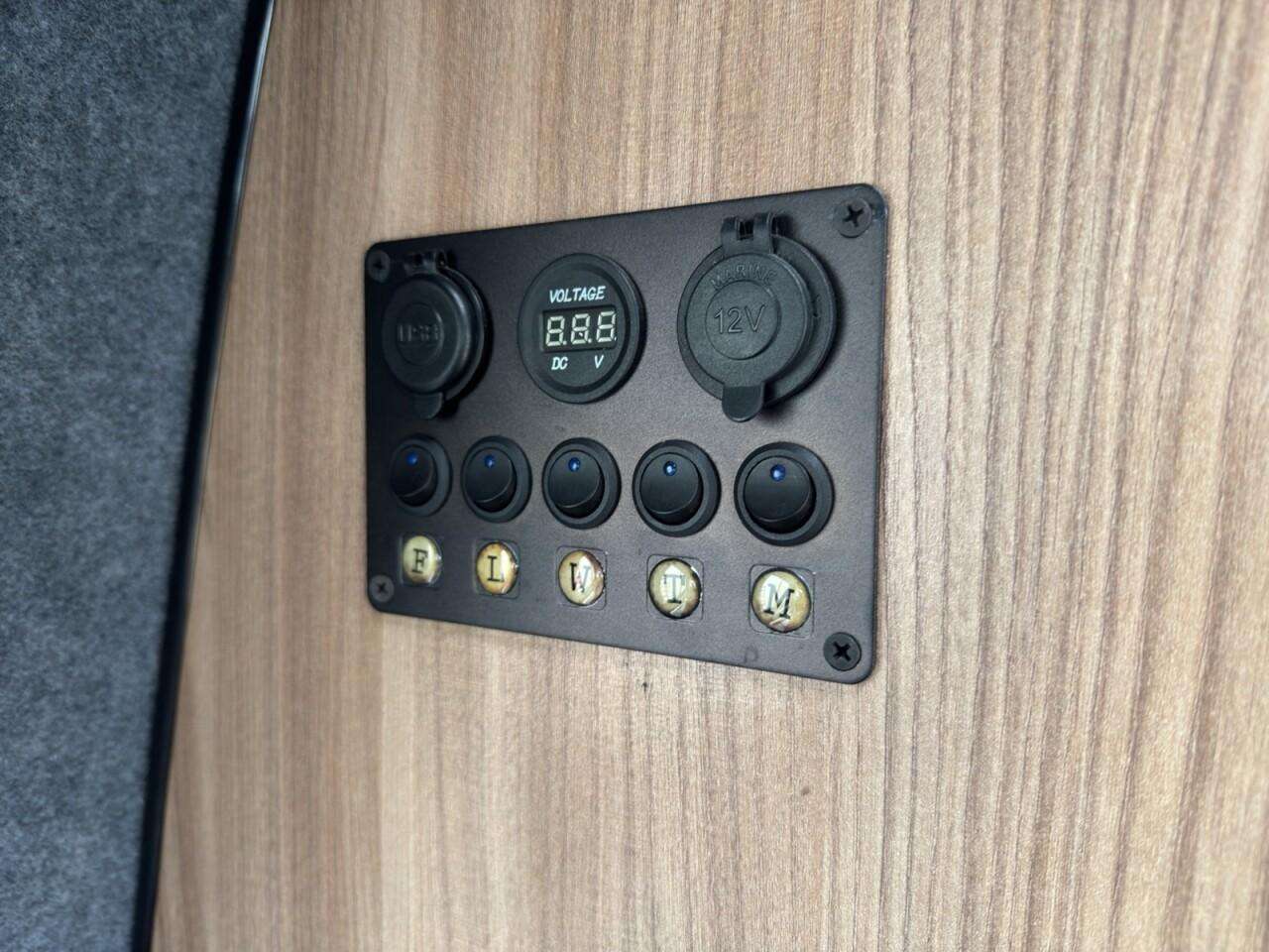 1995 VOLKSWAGEN TRANSPORTER CAMPERVAN 1995 VOLKSWAGEN TRANSPORTER CAMPERVAN