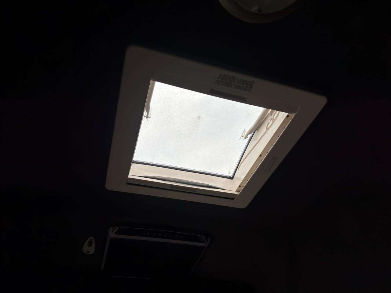 1995 VOLKSWAGEN TRANSPORTER CAMPERVAN 1995 VOLKSWAGEN TRANSPORTER CAMPERVAN