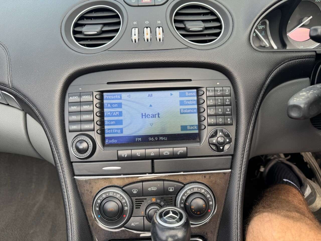 2005 MERCEDES-BENZ SL 2005 MERCEDES-BENZ SL