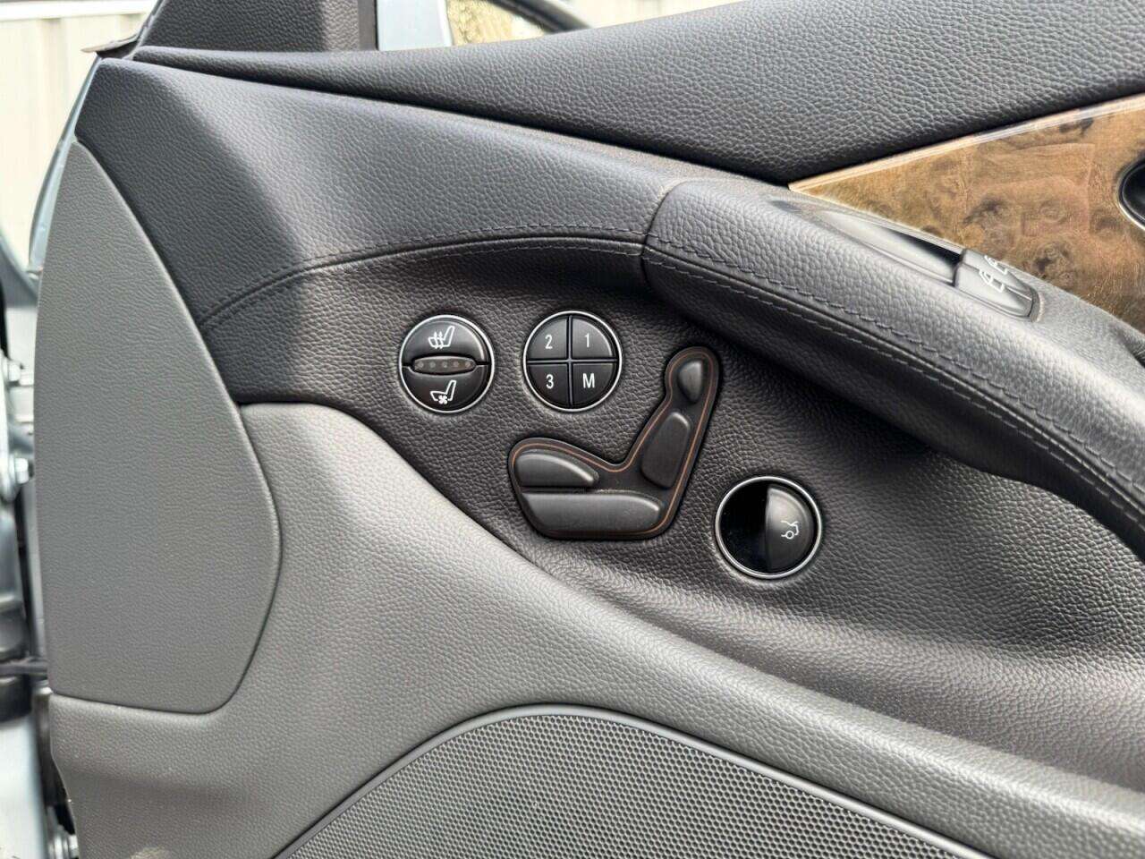 2005 MERCEDES-BENZ SL 2005 MERCEDES-BENZ SL