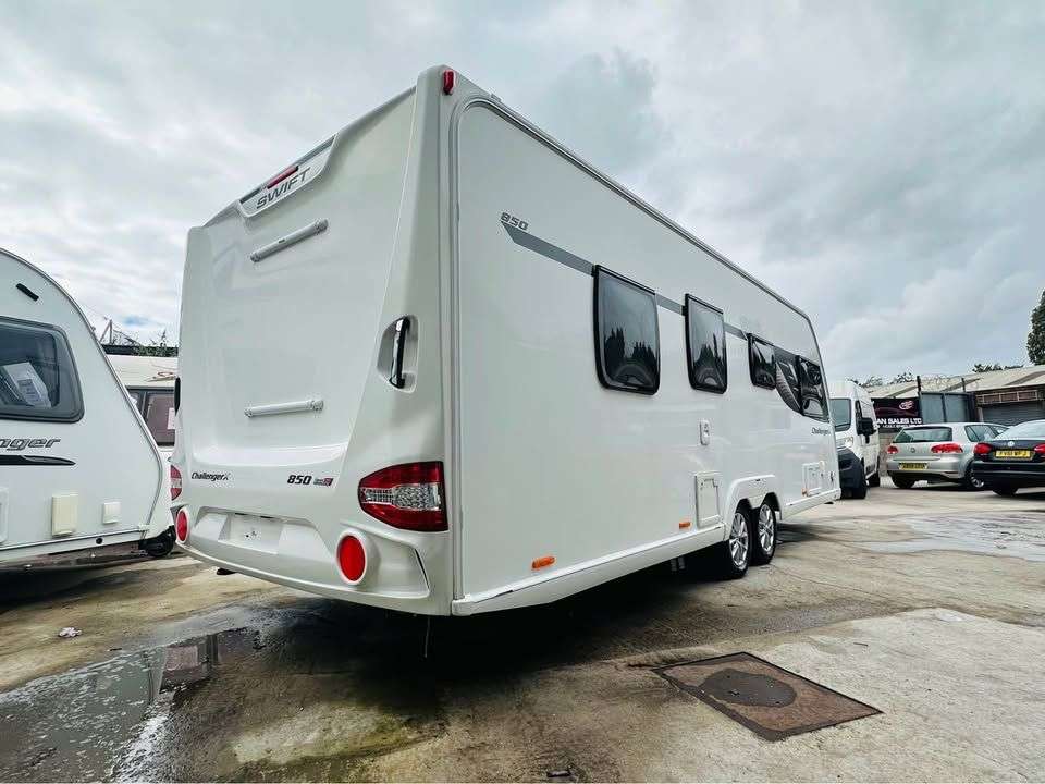 null SWIFT CHALLENGER X 850 null SWIFT CHALLENGER X 850