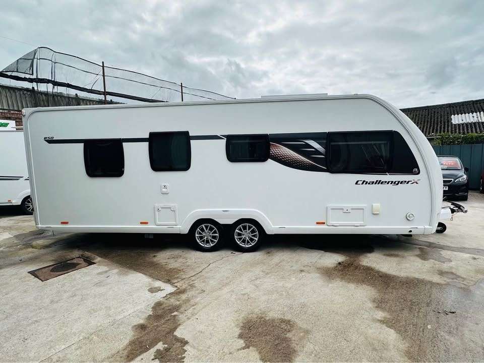 null SWIFT CHALLENGER X 850 null SWIFT CHALLENGER X 850