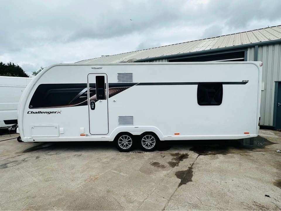 null SWIFT CHALLENGER X 850 null SWIFT CHALLENGER X 850