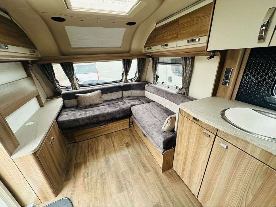 null SWIFT CHALLENGER X 850 null SWIFT CHALLENGER X 850