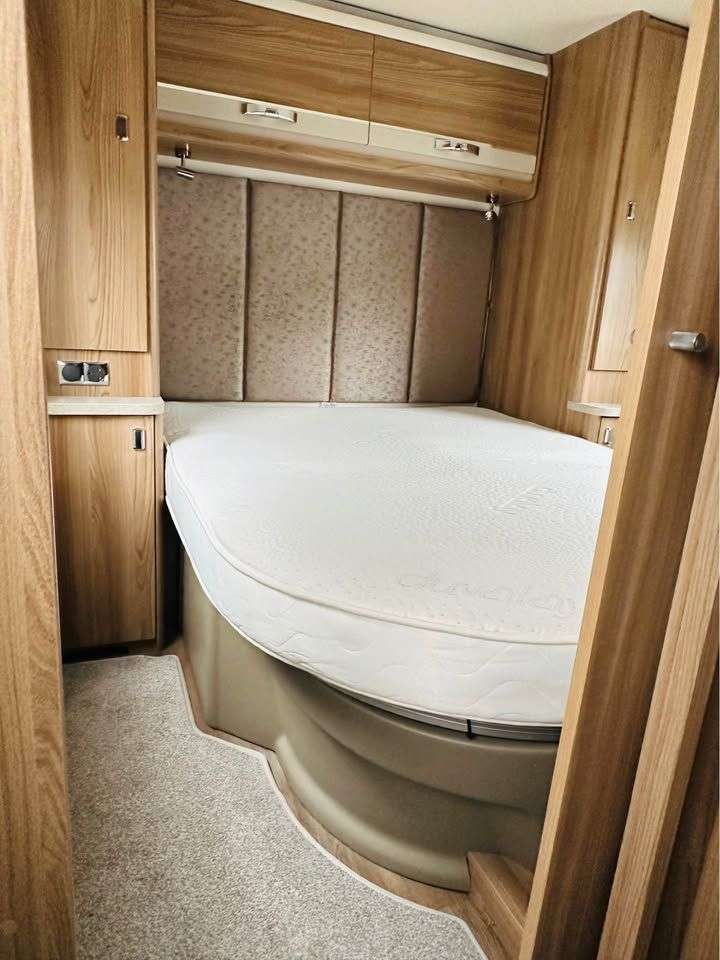 null SWIFT CHALLENGER X 850 null SWIFT CHALLENGER X 850