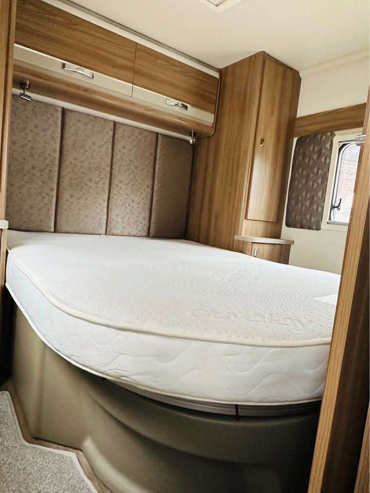 null SWIFT CHALLENGER X 850 null SWIFT CHALLENGER X 850