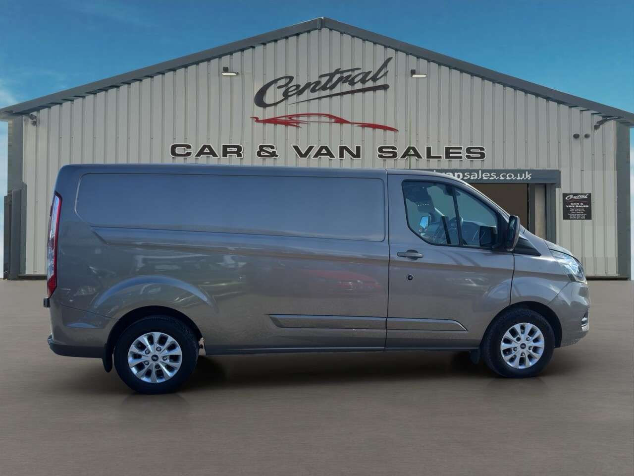 A 2019 FORD TRANSIT CUSTOM 2.0 300 EcoBlue Limited Panel Van 5dr Diesel Manual L2 H1 Euro 6 (130 ps) A A 2019 FORD TRANSIT CUSTOM 2.0 300 EcoBlue Limited Panel Van 5dr Diesel Manual L2 H1 Euro 6 (130 ps) A