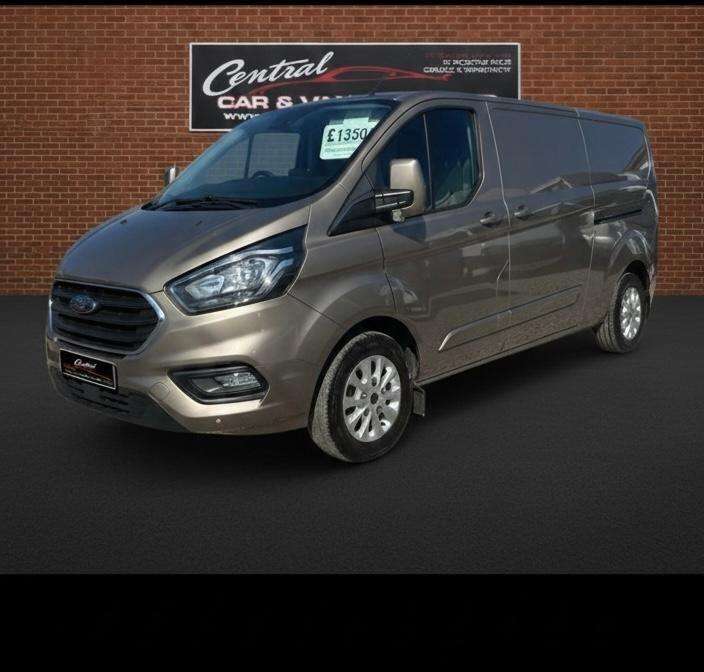 A 2019 FORD TRANSIT CUSTOM 2.0 300 EcoBlue Limited Panel Van 5dr Diesel Manual L2 H1 Euro 6 (130 ps) A A 2019 FORD TRANSIT CUSTOM 2.0 300 EcoBlue Limited Panel Van 5dr Diesel Manual L2 H1 Euro 6 (130 ps) A