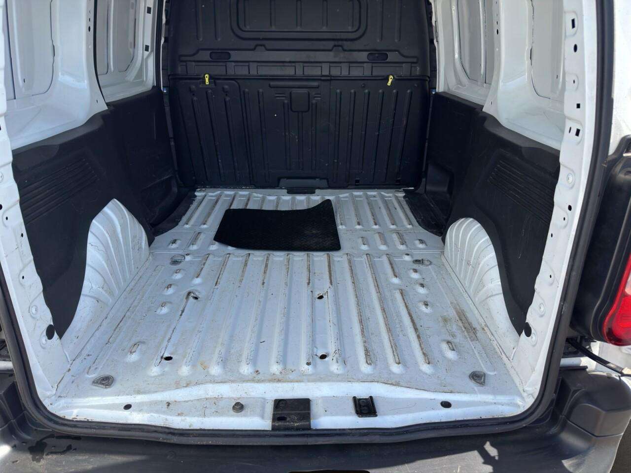 2021 PEUGEOT PARTNER 2021 PEUGEOT PARTNER