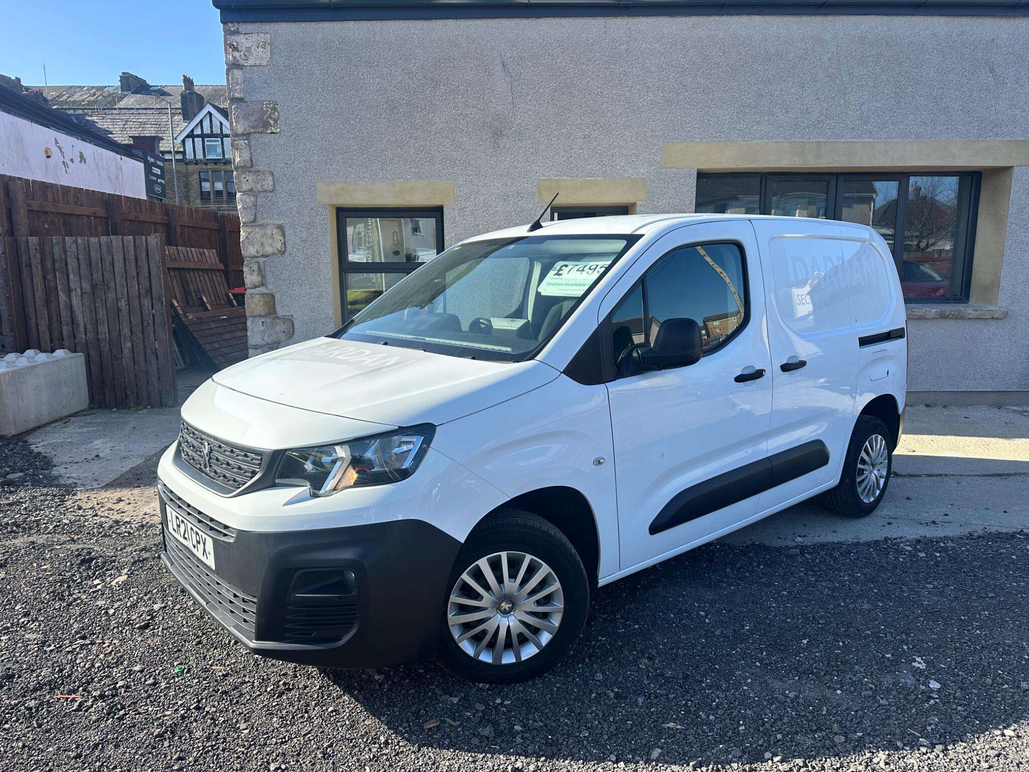 A 2021 PEUGEOT PARTNER 1.5 BlueHDi 650 Professional Standard Panel Van 5dr Diesel Manual SWB Euro A 2021 PEUGEOT PARTNER 1.5 BlueHDi 650 Professional Standard Panel Van 5dr Diesel Manual SWB Euro