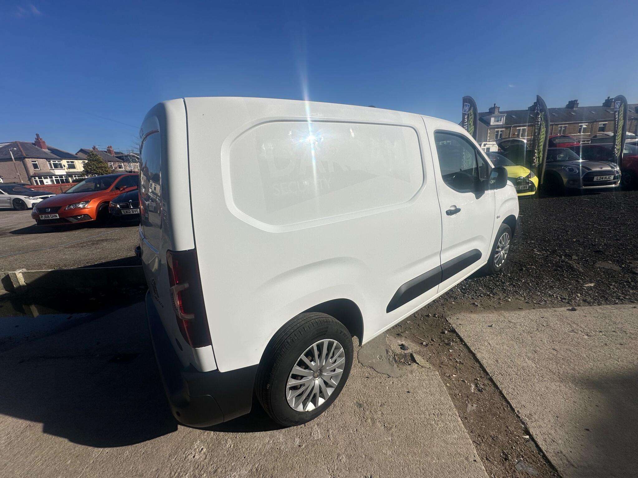 2021 PEUGEOT PARTNER 2021 PEUGEOT PARTNER