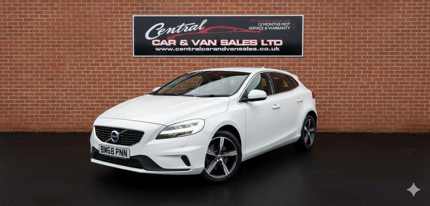 A 2019 VOLVO V40 2.0 T2 GPF R-Design Nav Plus Hatchback 5dr Petrol Manual Euro 6 (s/s) (122 A 2019 VOLVO V40 2.0 T2 GPF R-Design Nav Plus Hatchback 5dr Petrol Manual Euro 6 (s/s) (122