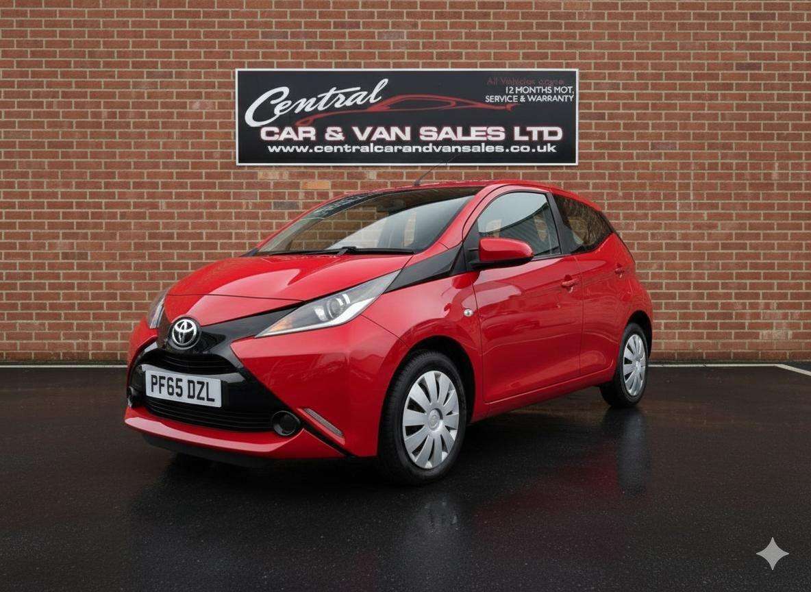 A 2015 TOYOTA AYGO 1.0 VVT-i x-play Hatchback 5dr Petrol Manual Euro 5 Euro 5 (68 ps) A 2015 TOYOTA AYGO 1.0 VVT-i x-play Hatchback 5dr Petrol Manual Euro 5 Euro 5 (68 ps)