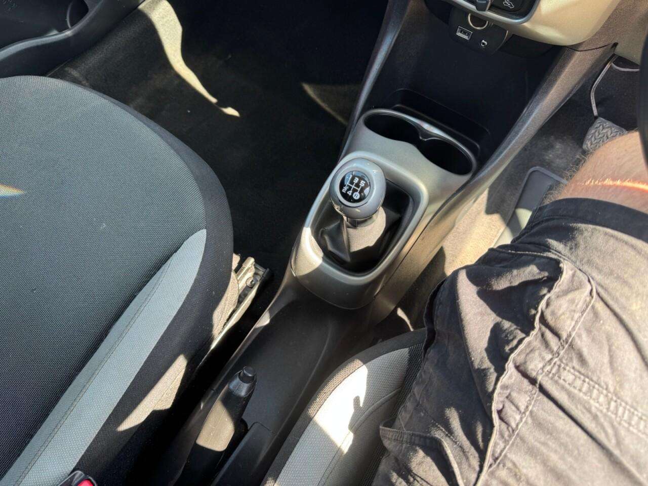 2015 TOYOTA AYGO 2015 TOYOTA AYGO