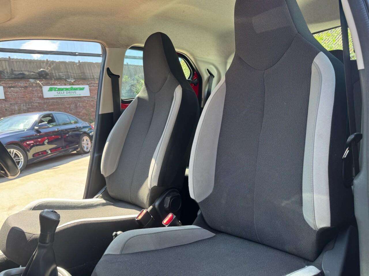 2015 TOYOTA AYGO 2015 TOYOTA AYGO