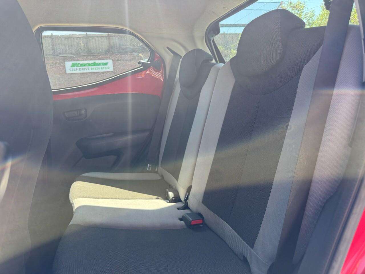 2015 TOYOTA AYGO 2015 TOYOTA AYGO