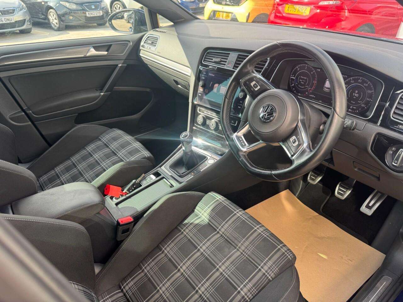 2018 VOLKSWAGEN GOLF 2018 VOLKSWAGEN GOLF