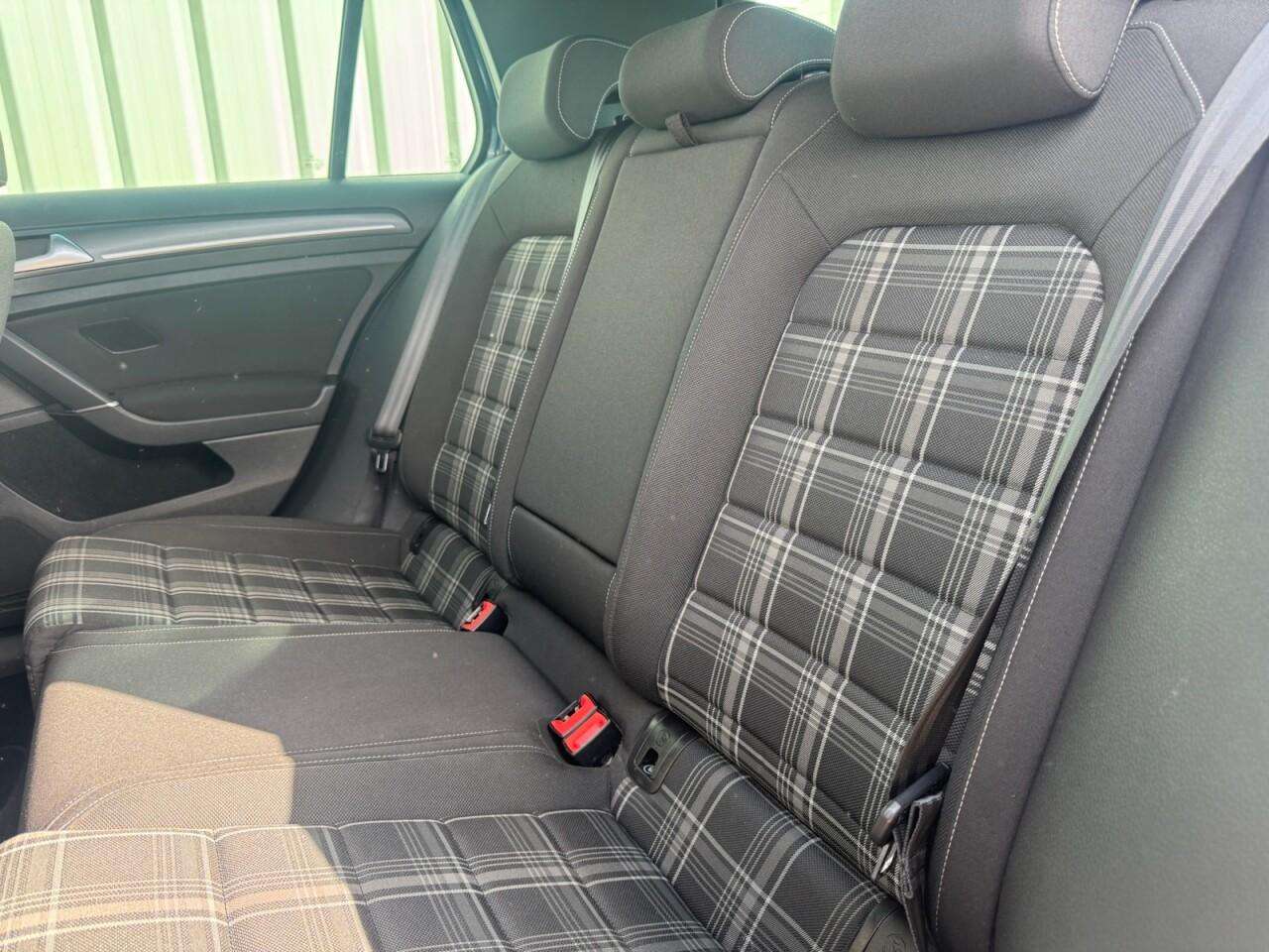 2018 VOLKSWAGEN GOLF 2018 VOLKSWAGEN GOLF