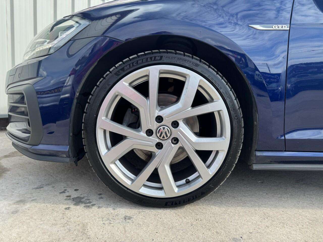 2018 VOLKSWAGEN GOLF 2018 VOLKSWAGEN GOLF