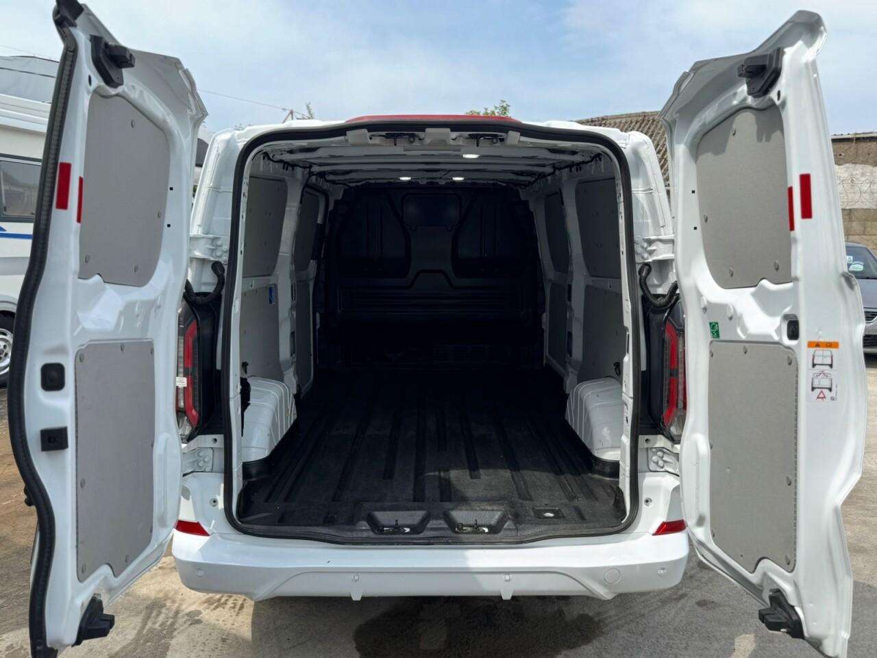 2024 FORD TRANSIT CUSTOM 2024 FORD TRANSIT CUSTOM