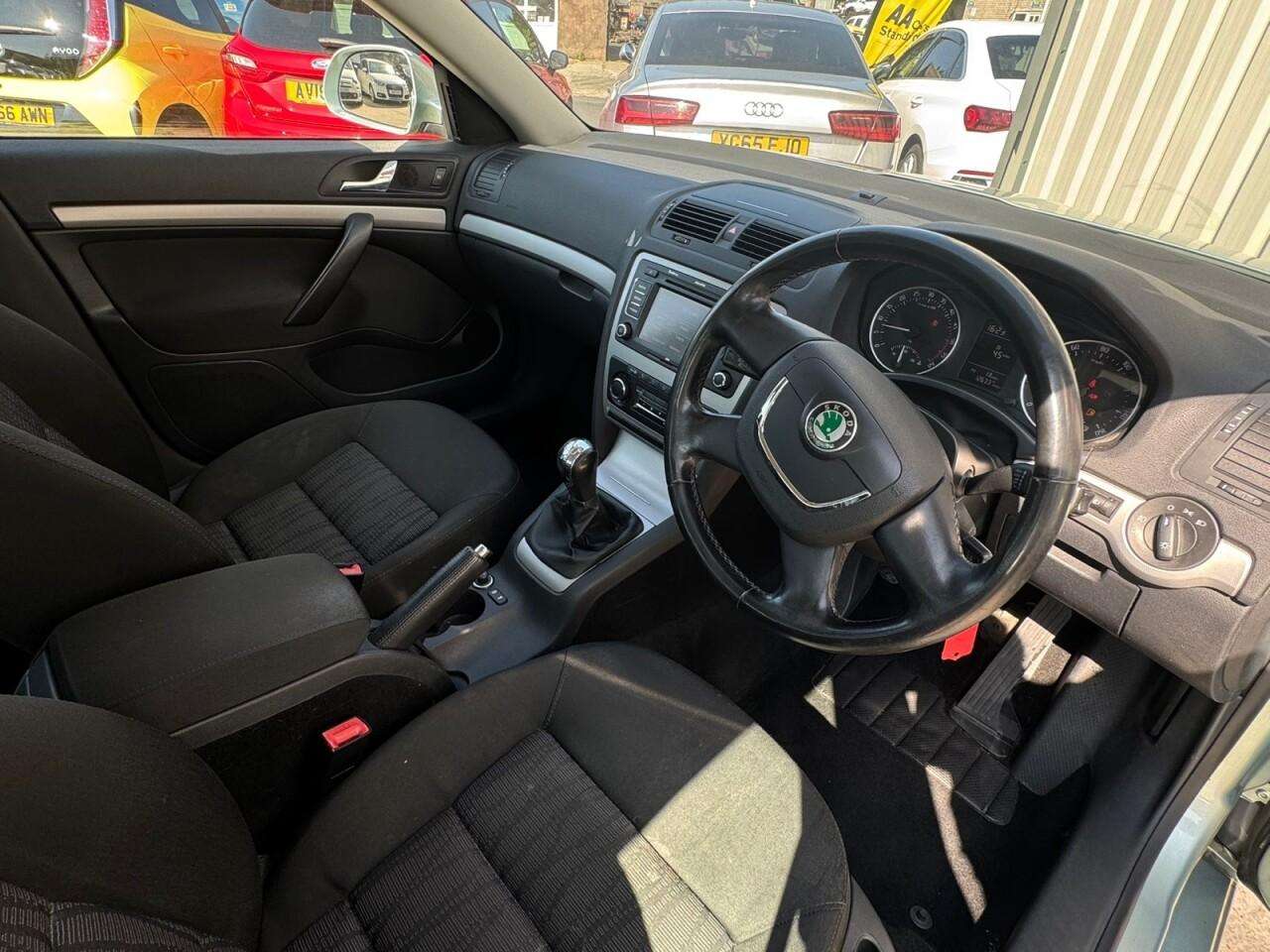 2009 SKODA OCTAVIA 2009 SKODA OCTAVIA