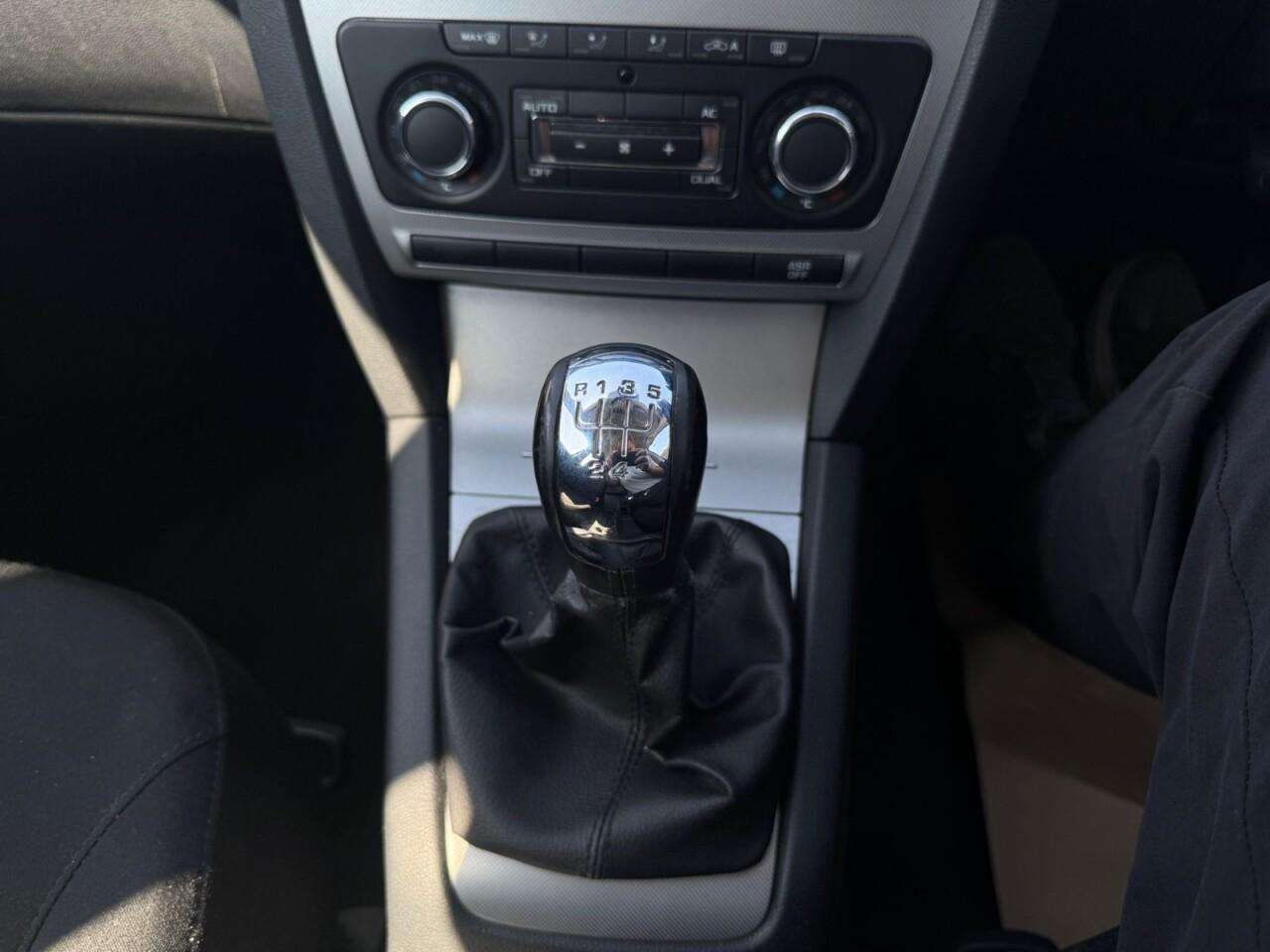 2009 SKODA OCTAVIA 2009 SKODA OCTAVIA