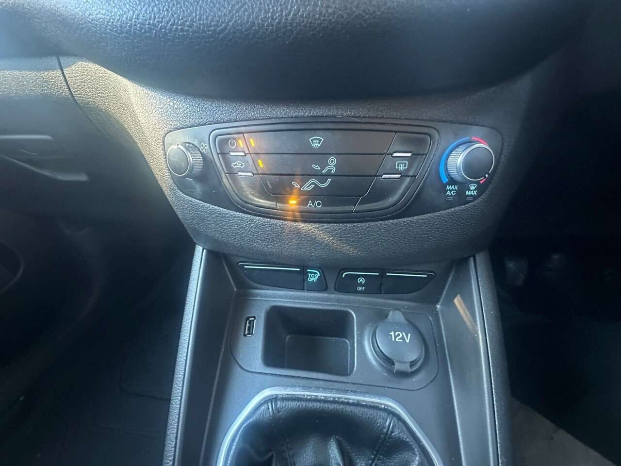 2022 FORD TRANSIT COURIER 2022 FORD TRANSIT COURIER