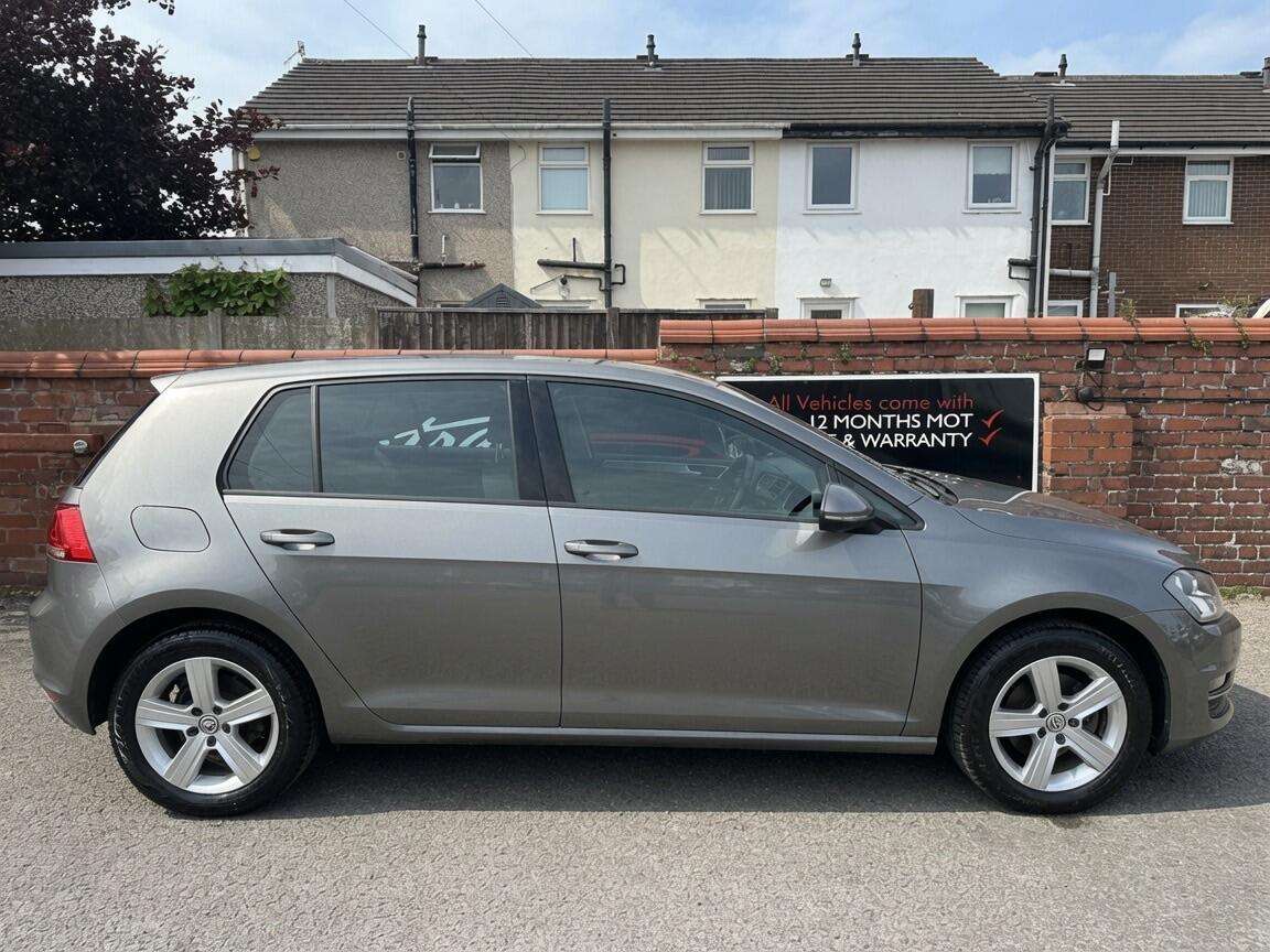 A 2015 VOLKSWAGEN GOLF 1.4 TSI BlueMotion Tech Match Hatchback 5dr Petrol Manual Euro 6 (s/s) (125 A 2015 VOLKSWAGEN GOLF 1.4 TSI BlueMotion Tech Match Hatchback 5dr Petrol Manual Euro 6 (s/s) (125