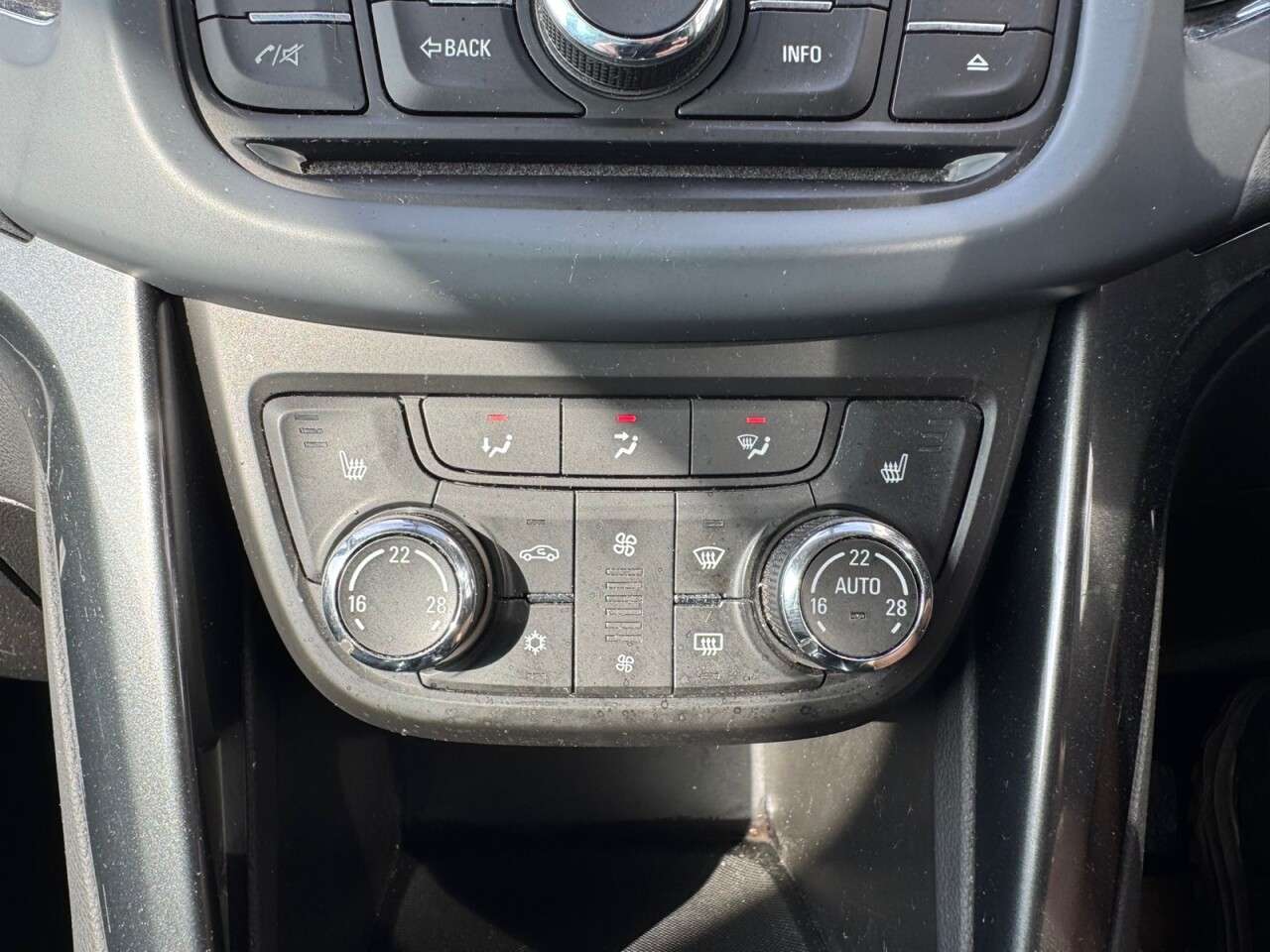 2014 VAUXHALL ZAFIRA TOURER 2014 VAUXHALL ZAFIRA TOURER