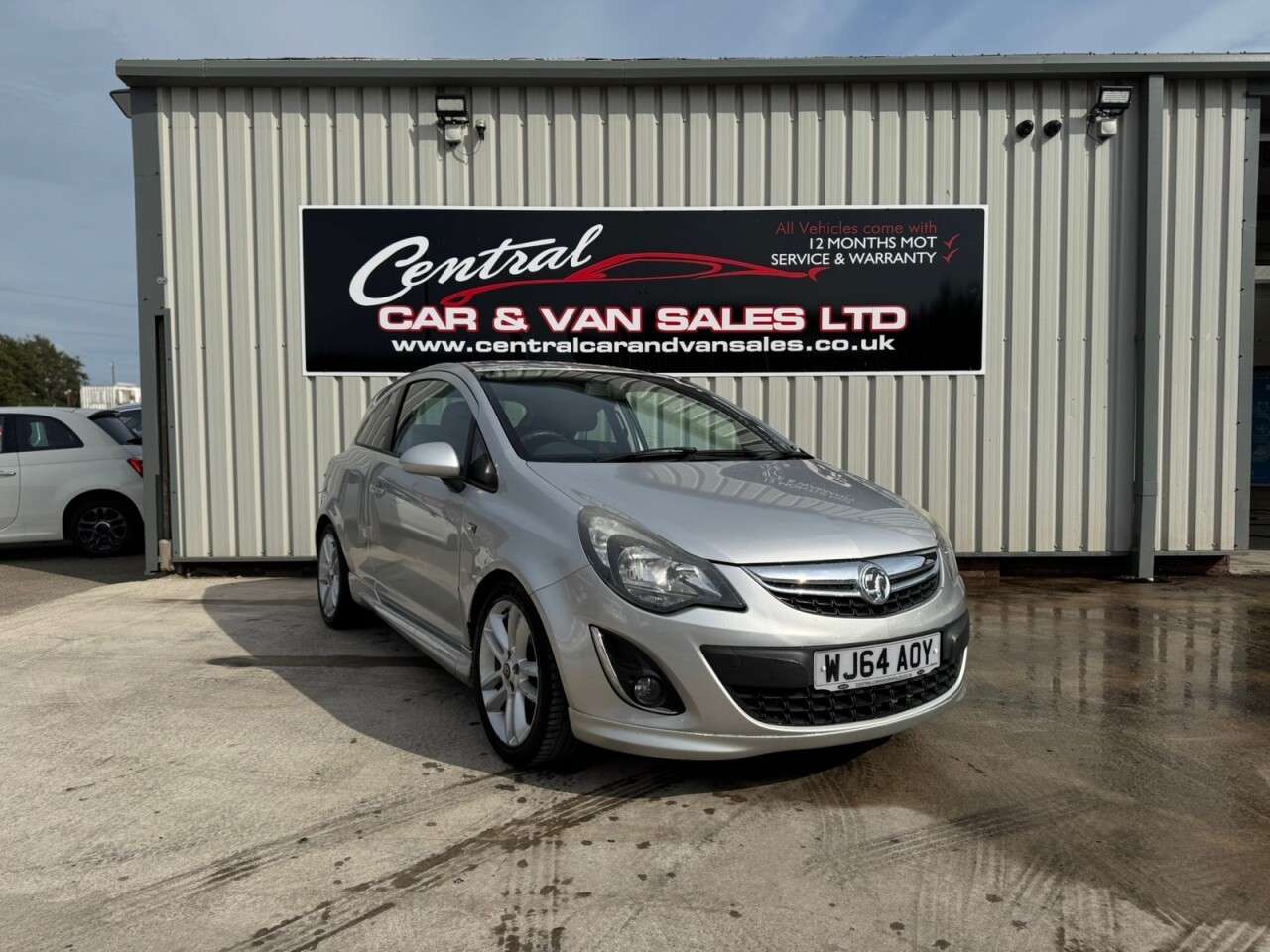 A 2014 VAUXHALL CORSA 1.4 16V SRi Hatchback 3dr Petrol Manual Euro 5 (100 ps) 12 Months MOT - Fre A 2014 VAUXHALL CORSA 1.4 16V SRi Hatchback 3dr Petrol Manual Euro 5 (100 ps) 12 Months MOT - Fre