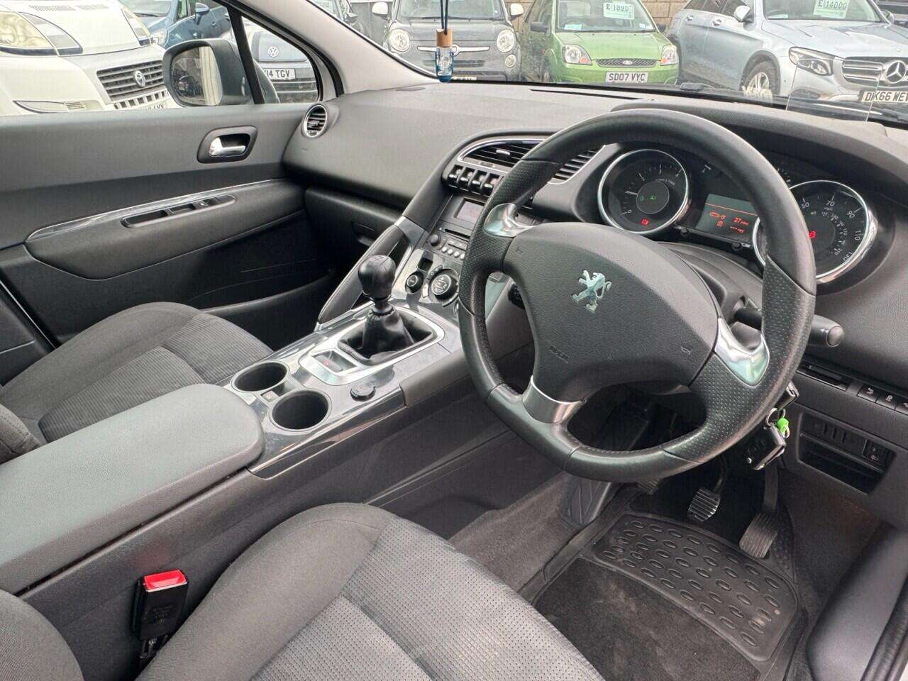 2013 PEUGEOT 3008 2013 PEUGEOT 3008