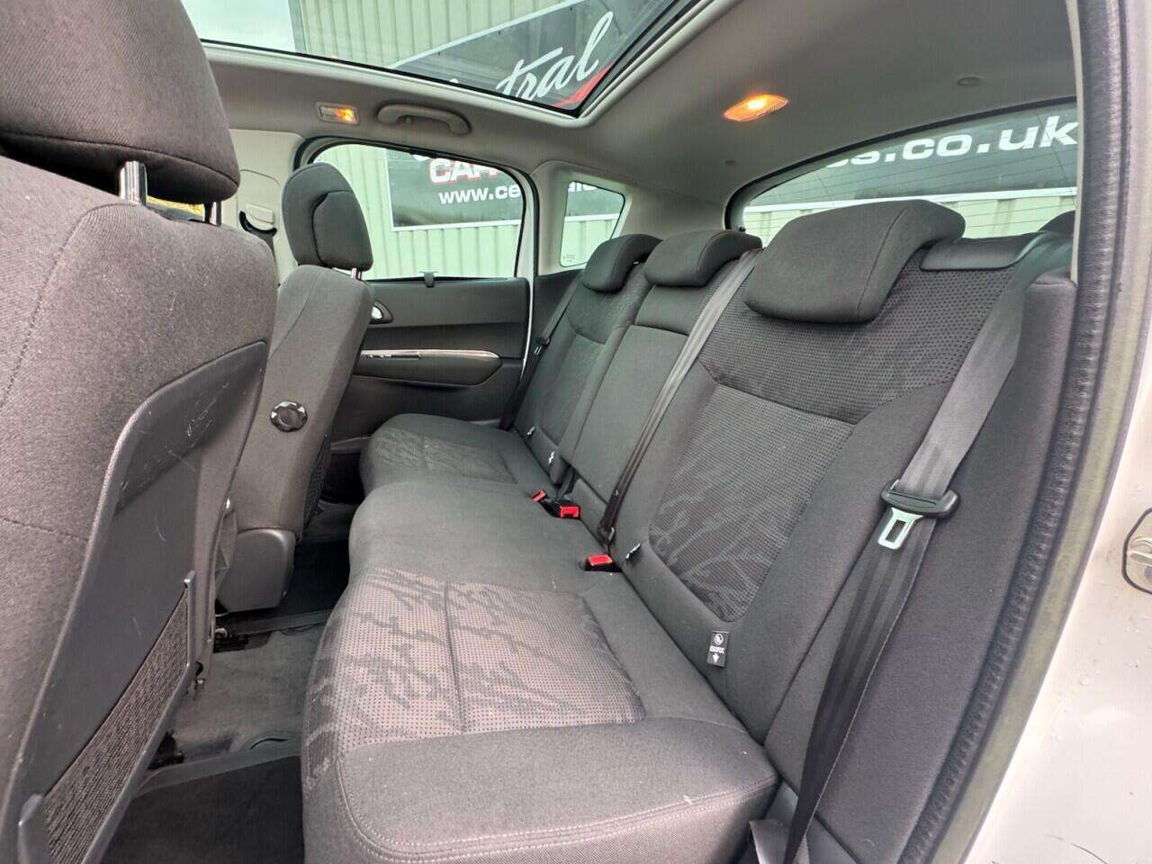 2013 PEUGEOT 3008 2013 PEUGEOT 3008