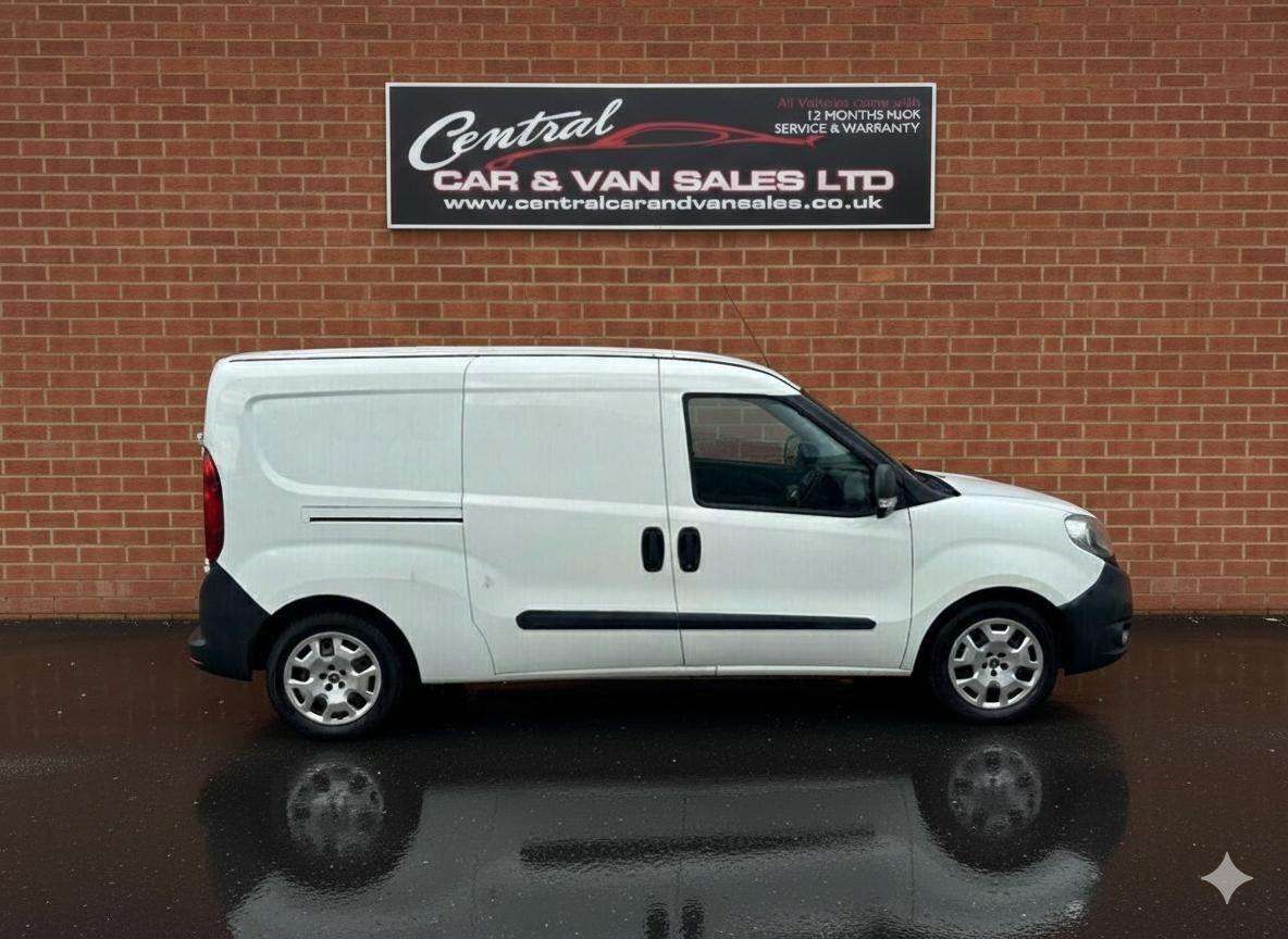 A 2015 FIAT DOBLO 1.6 JTD MultiJet 16v Maxi Panel Van 4dr Diesel Manual L2 H1 (137 g/km, 105 A 2015 FIAT DOBLO 1.6 JTD MultiJet 16v Maxi Panel Van 4dr Diesel Manual L2 H1 (137 g/km, 105