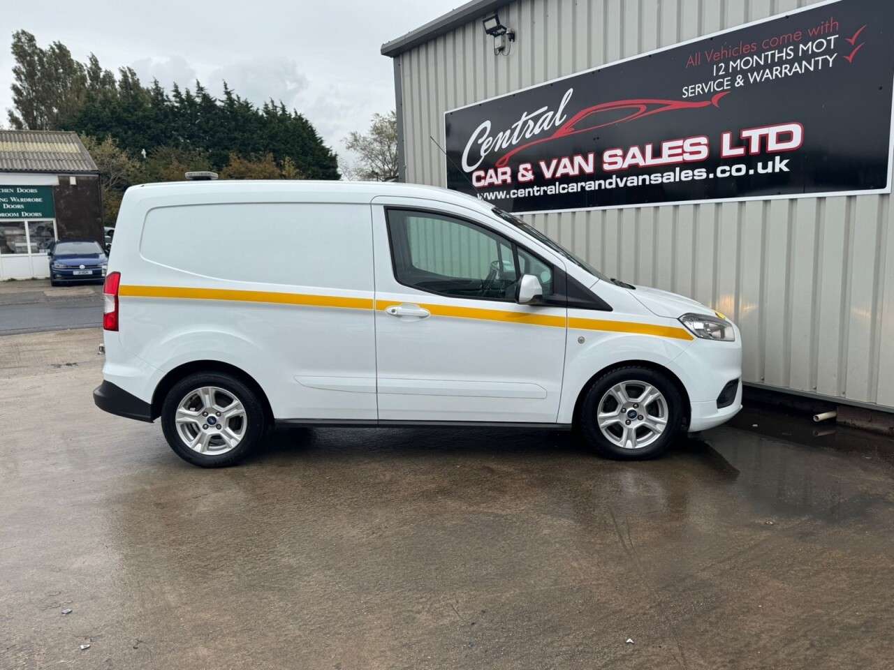 A 2020 FORD TRANSIT COURIER 1.5 TDCi Limited Panel Van 5dr Diesel Manual L1 Euro 6 (100 ps) Shelved - G A 2020 FORD TRANSIT COURIER 1.5 TDCi Limited Panel Van 5dr Diesel Manual L1 Euro 6 (100 ps) Shelved - G