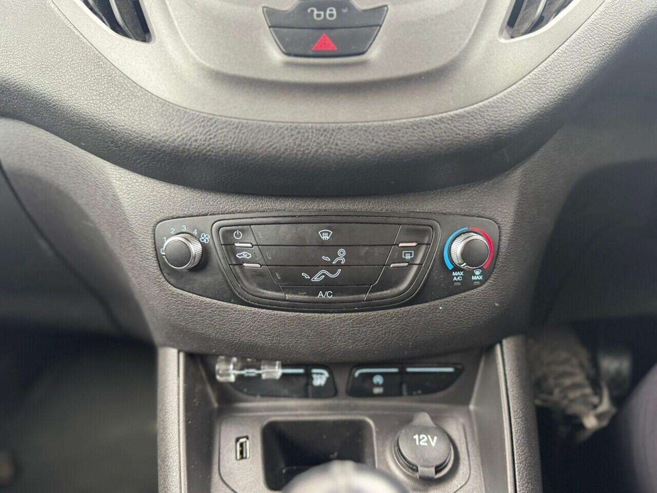 2020 FORD TRANSIT COURIER 2020 FORD TRANSIT COURIER