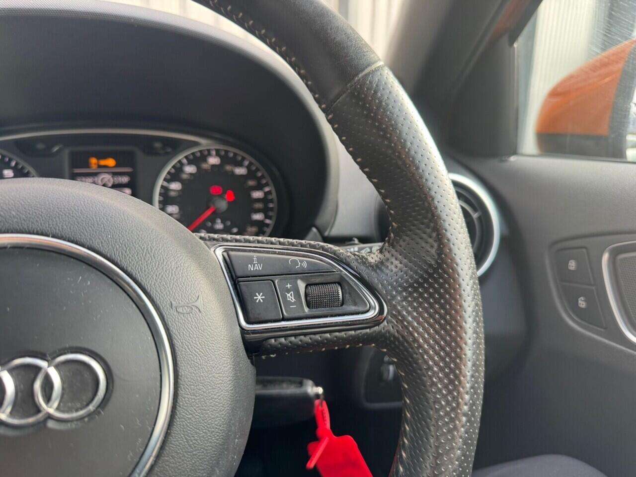 2013 NISSAN JUKE 2013 NISSAN JUKE