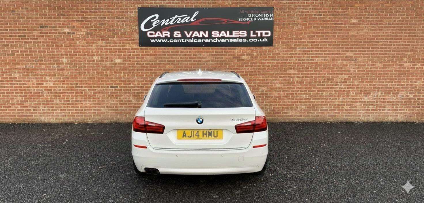 A 2014 BMW 5 SERIES 3.0 530d Luxury Touring 5dr Diesel Auto Euro 6 (s/s) (258 ps) HDD Navigatio A 2014 BMW 5 SERIES 3.0 530d Luxury Touring 5dr Diesel Auto Euro 6 (s/s) (258 ps) HDD Navigatio