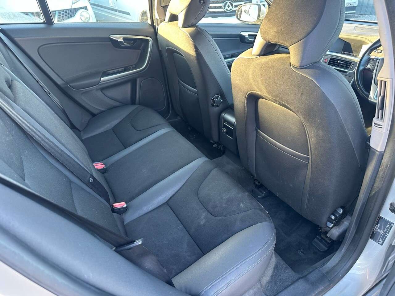 2010 VOLVO V60 2010 VOLVO V60