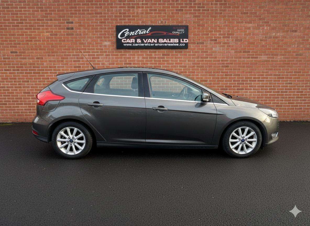 A 2015 FORD FOCUS 1.0T EcoBoost Titanium Hatchback 5dr Petrol Manual Euro 6 (s/s) (125 ps) Al A 2015 FORD FOCUS 1.0T EcoBoost Titanium Hatchback 5dr Petrol Manual Euro 6 (s/s) (125 ps) Al