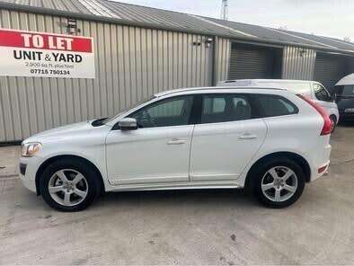 A 2013 VOLVO XC60 2.4 D4 R-Design SUV 5dr Diesel Manual AWD Euro 5 (s/s) (163 ps) Cruise Cont A 2013 VOLVO XC60 2.4 D4 R-Design SUV 5dr Diesel Manual AWD Euro 5 (s/s) (163 ps) Cruise Cont