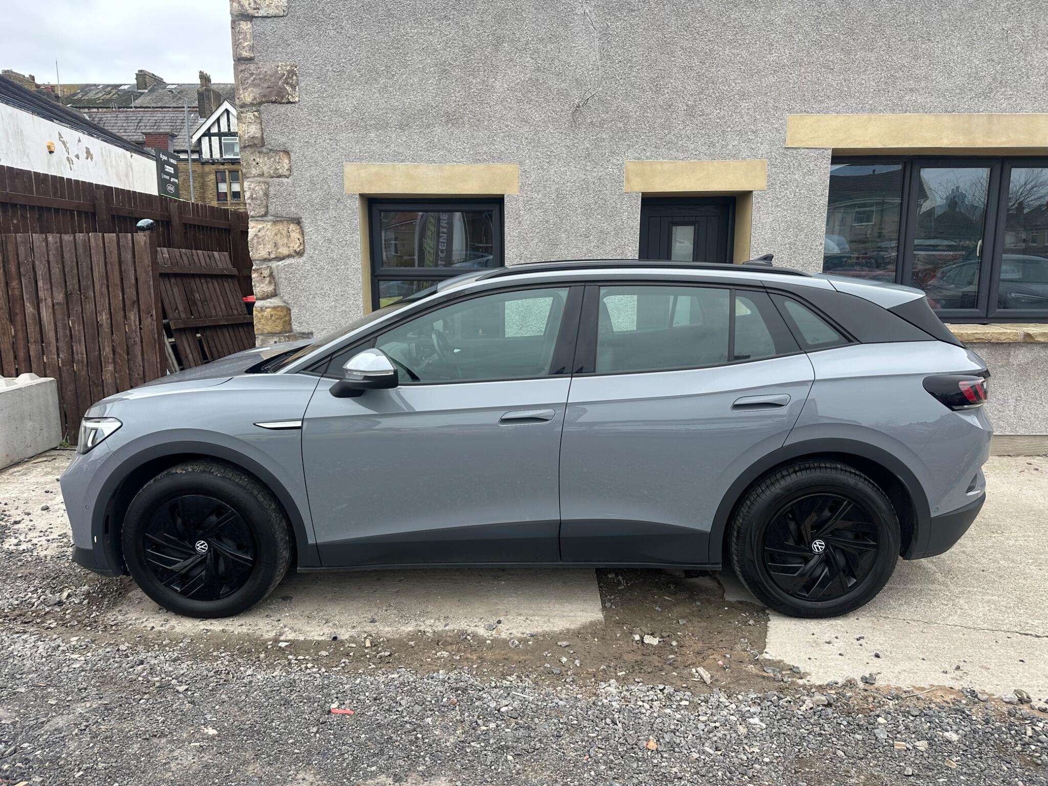 A 2022 VOLKSWAGEN 181 Pure 52kWh Life SUV 5dr Electric Auto (148 ps) Rapid DC Charging A 2022 VOLKSWAGEN 181 Pure 52kWh Life SUV 5dr Electric Auto (148 ps) Rapid DC Charging